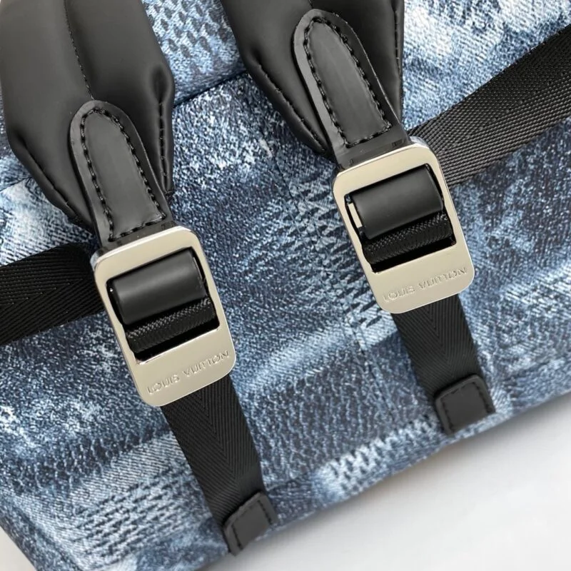Louis Vuitton Discovery Backpack M50060