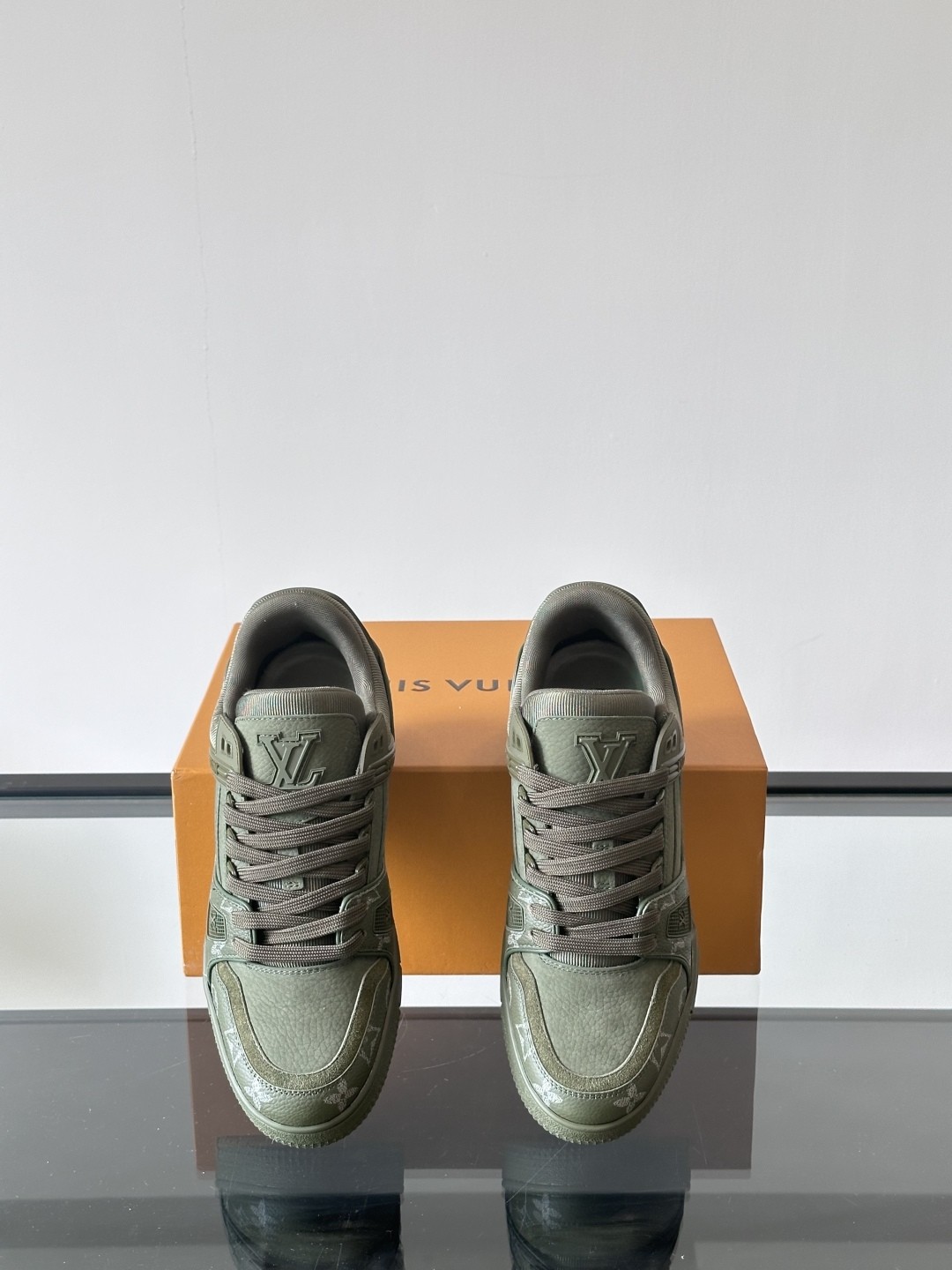 L X V SNEAKERS detail 6