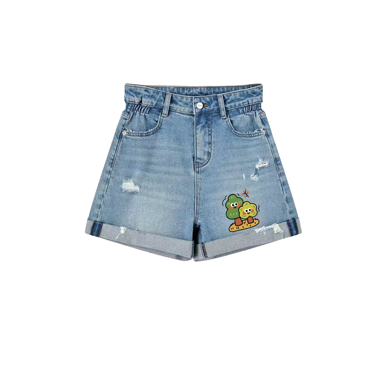 A pair of denim shorts with a two-tree pattern is a must-have item in your summer wardrobe.