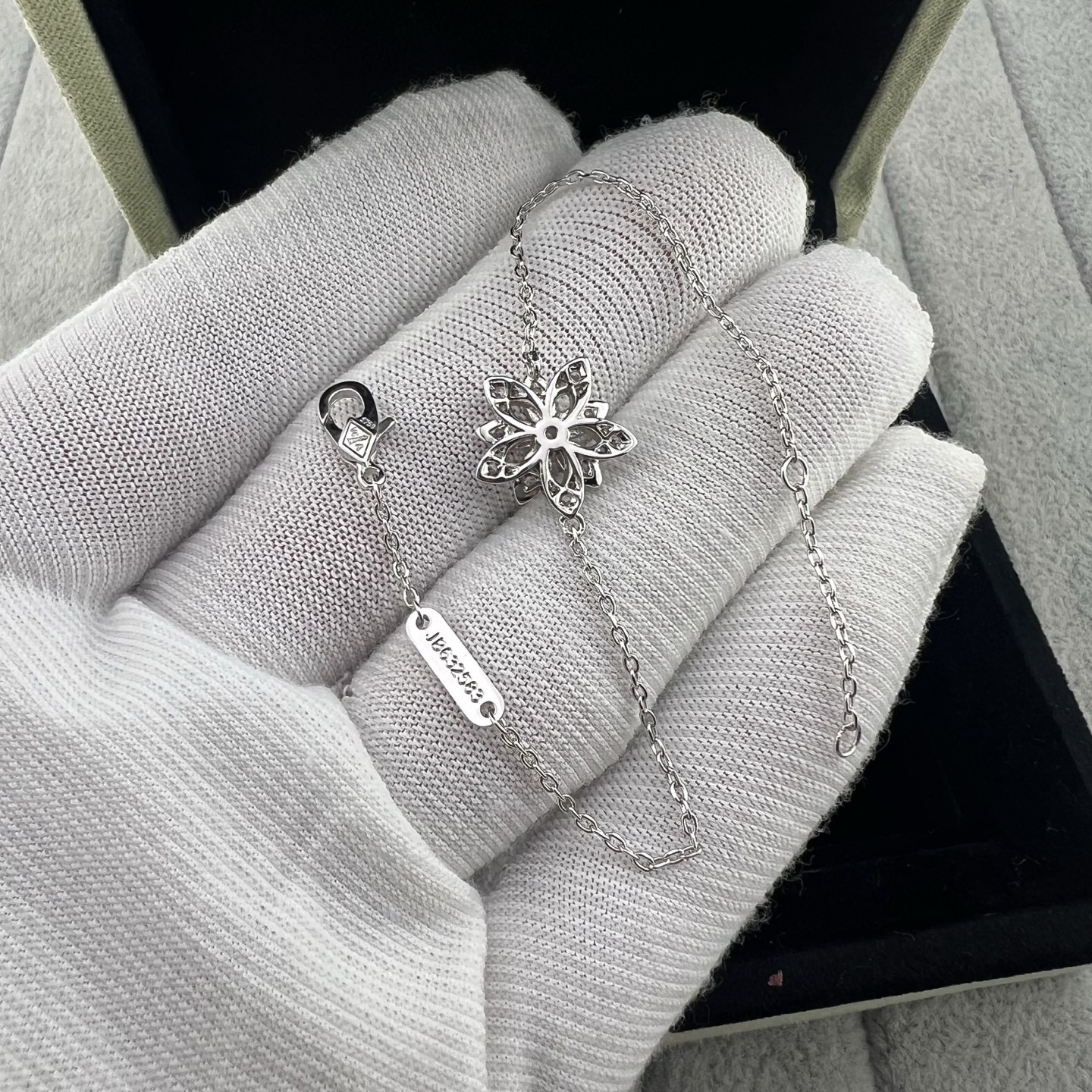 Platinum Lotus Necklace with Full Diamonds - Artisantouchss