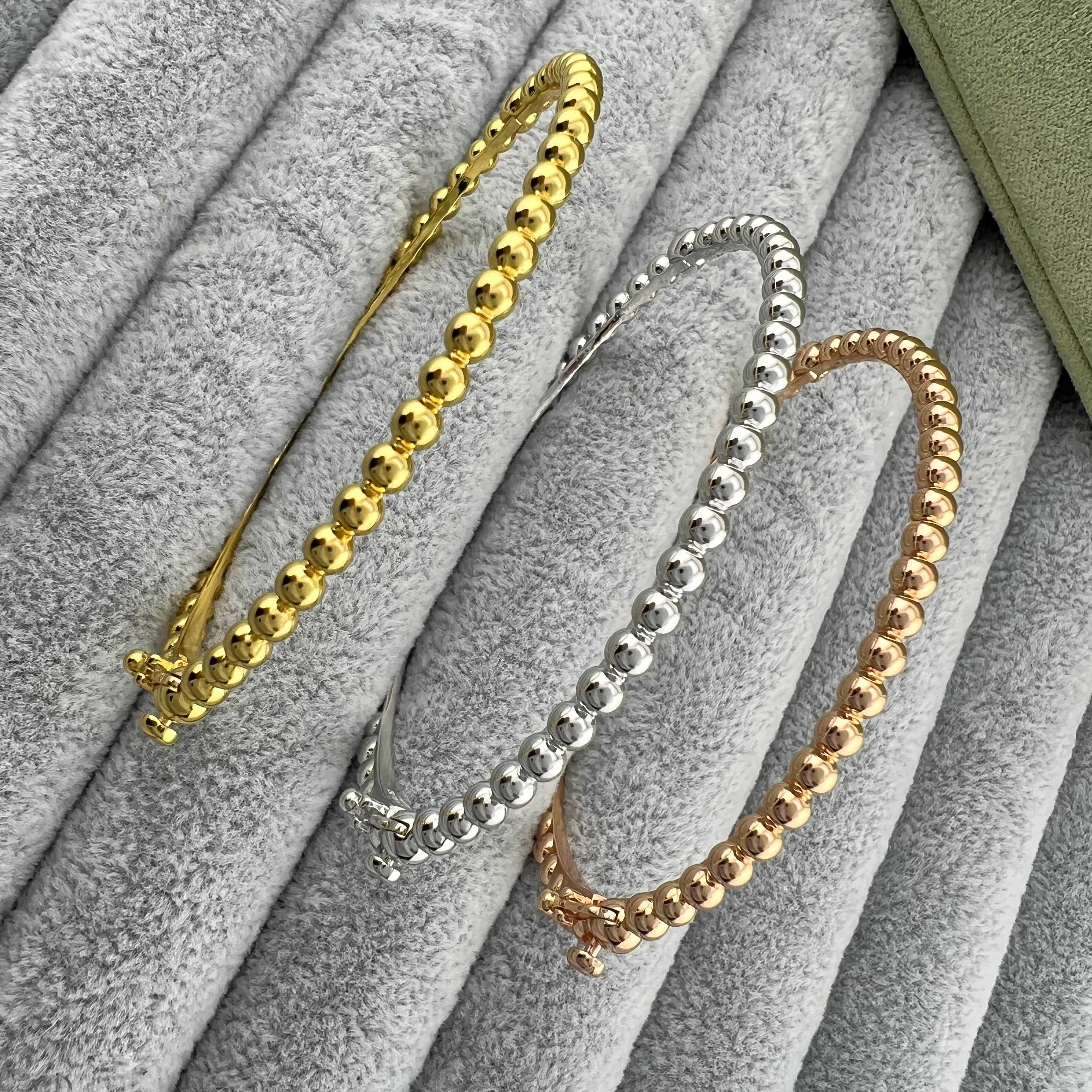 Perlée beaded bracelet - Artisantouchss