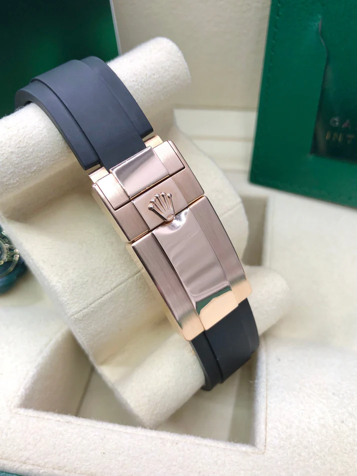 Rolex YACHT-MASTER 40 Oyster, 40 mm, Everose gold M126655-0002