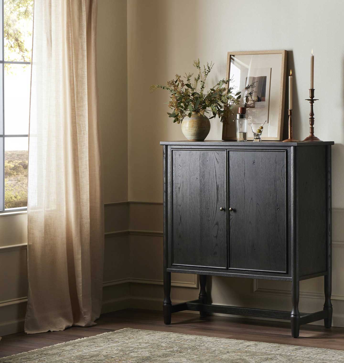 Bari Bar Cabinet