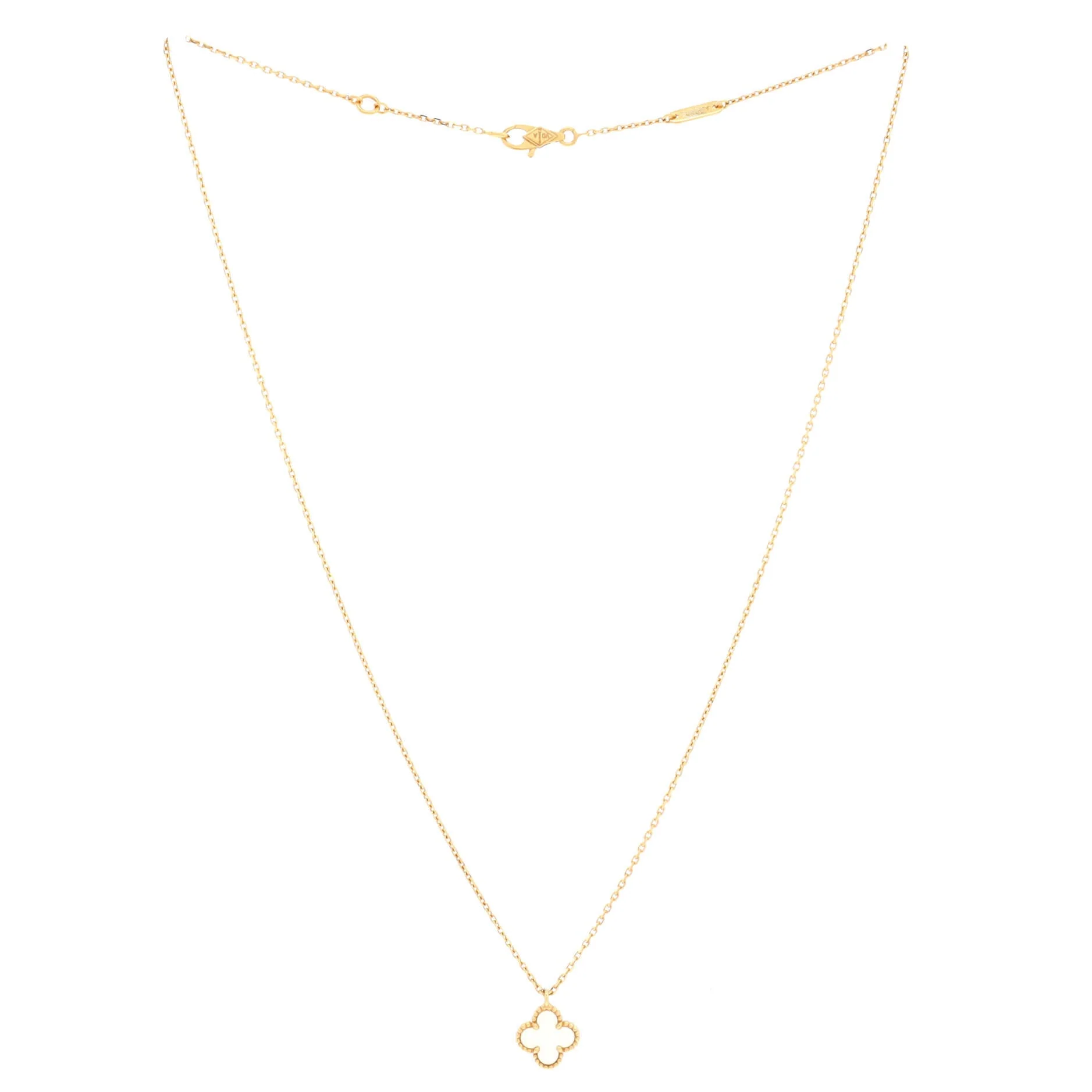 Sweet Alhambra Pendant Necklace 18K Yellow Gold and Mother of Pearl