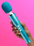 Le Wand Dive Submersible Rechargeable Vibrating Massager