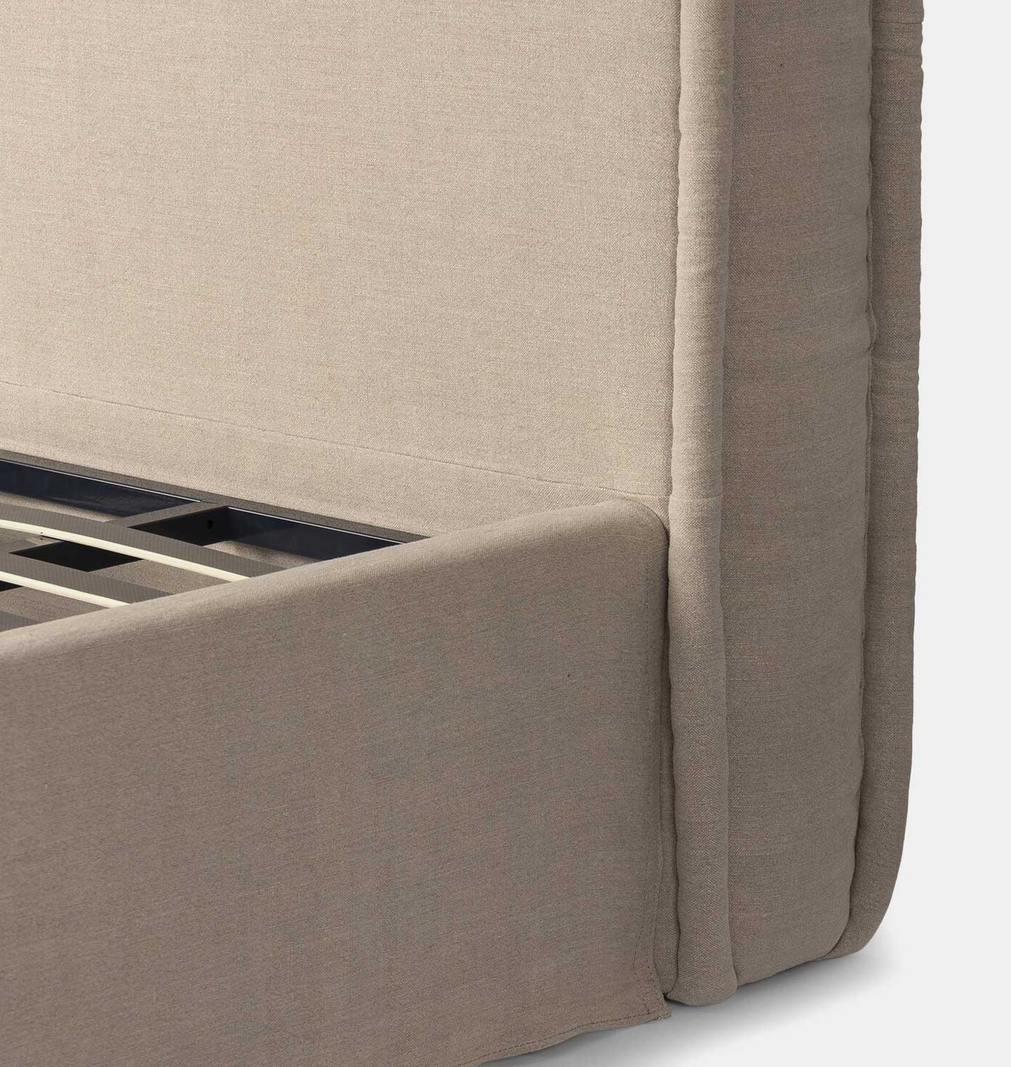 Wyndham Bed