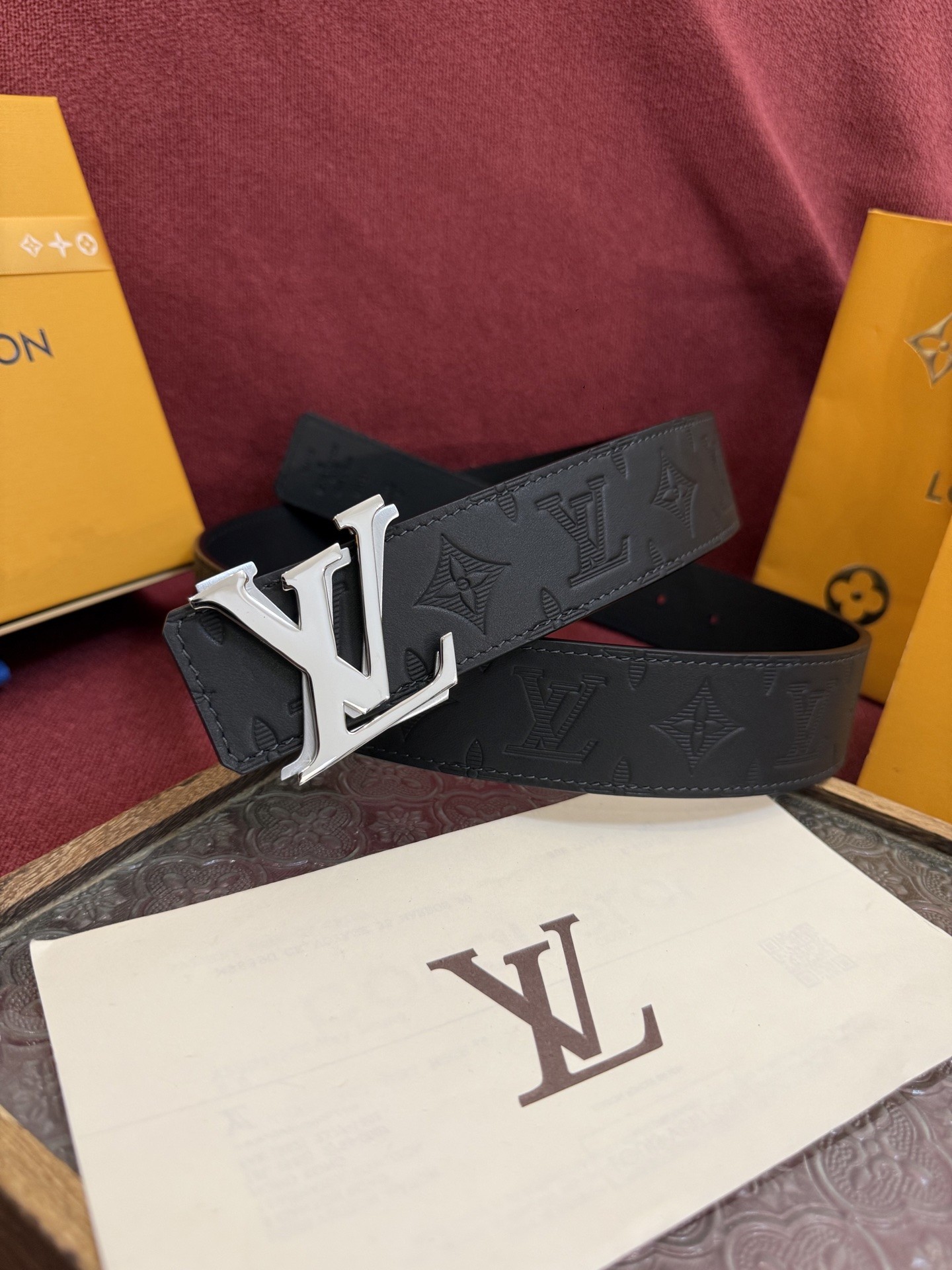 L X V Belt