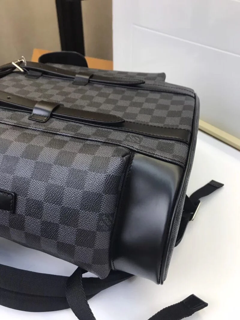 Louis Vuitton Christopher Pm N41379 Plaid Black