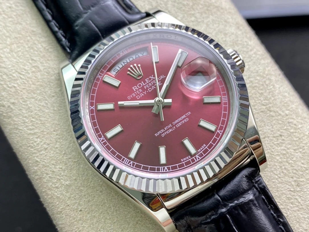 DAY-DATE 41MM STAINLESS STEEL RED DIAL