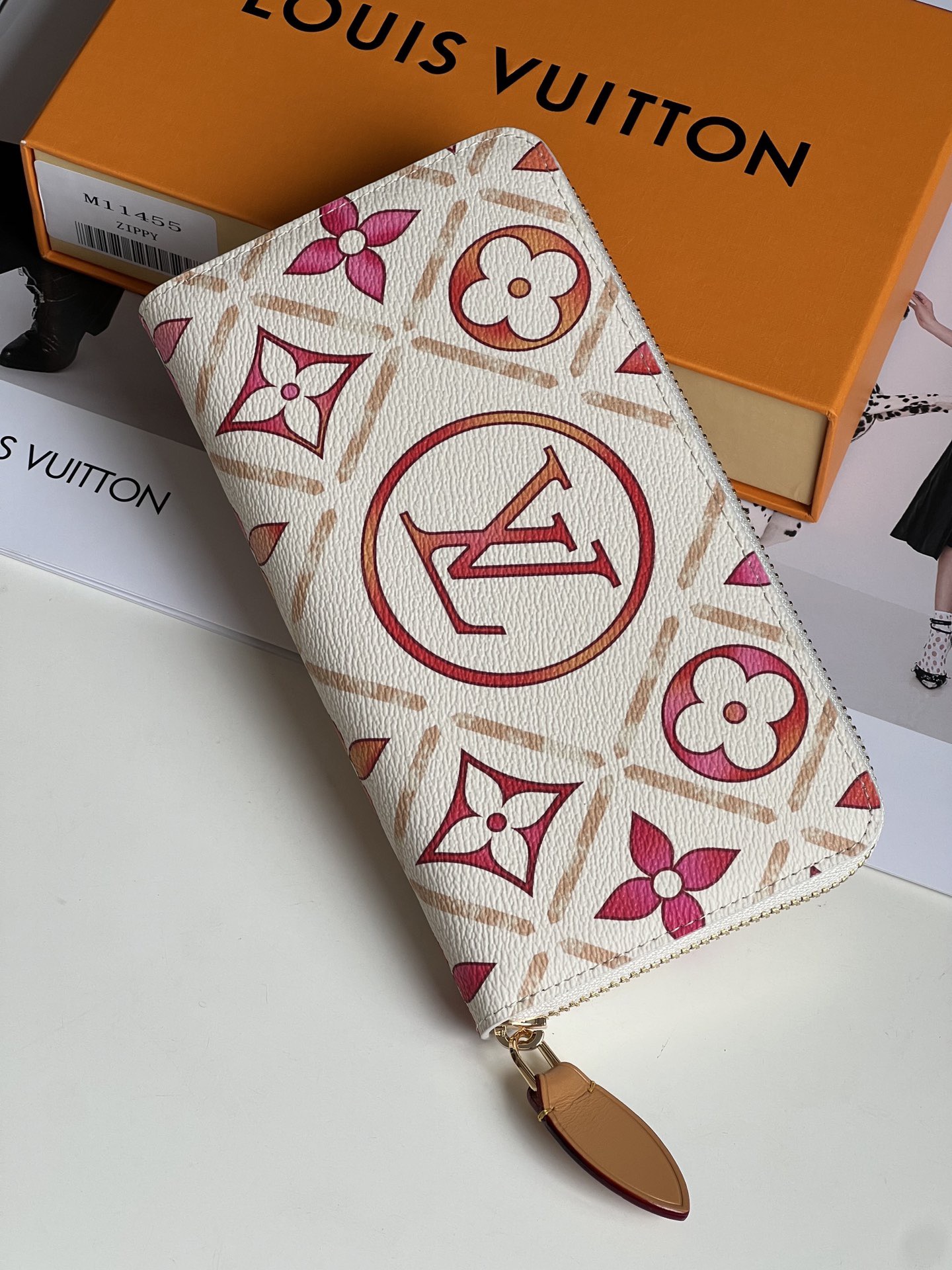 Louis Vuitton M11455 Zippy Wallet Size 19.5*10.5*2.5cm