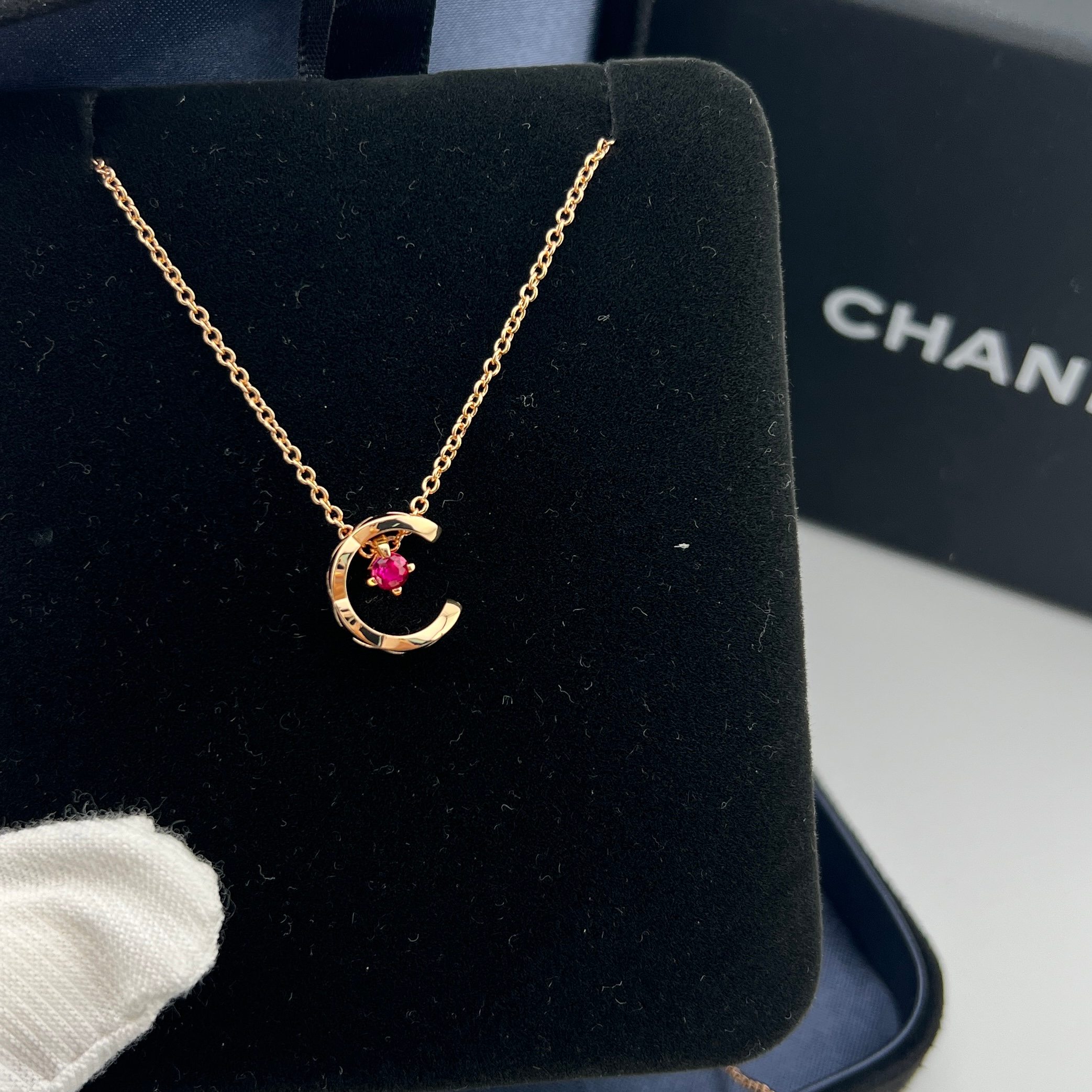 Sailor Moon diamond-patterned ruby ​​necklace - Artisantouchss