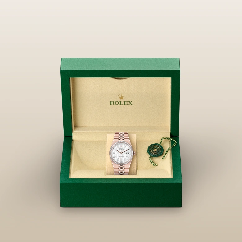 Rolex Land-Dweller 36 Oyster, 36 mm, Everose gold and diamonds M127285TBR-0002