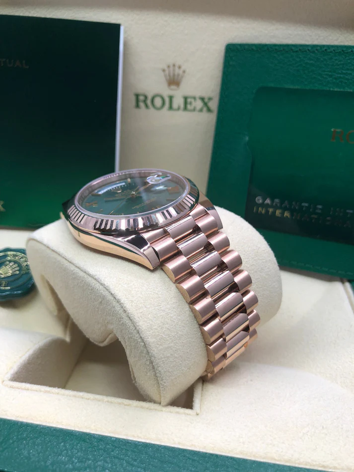 Rolex Day Date 40 18k Everose Gold Olive Green Dial m228235 0025 40mm