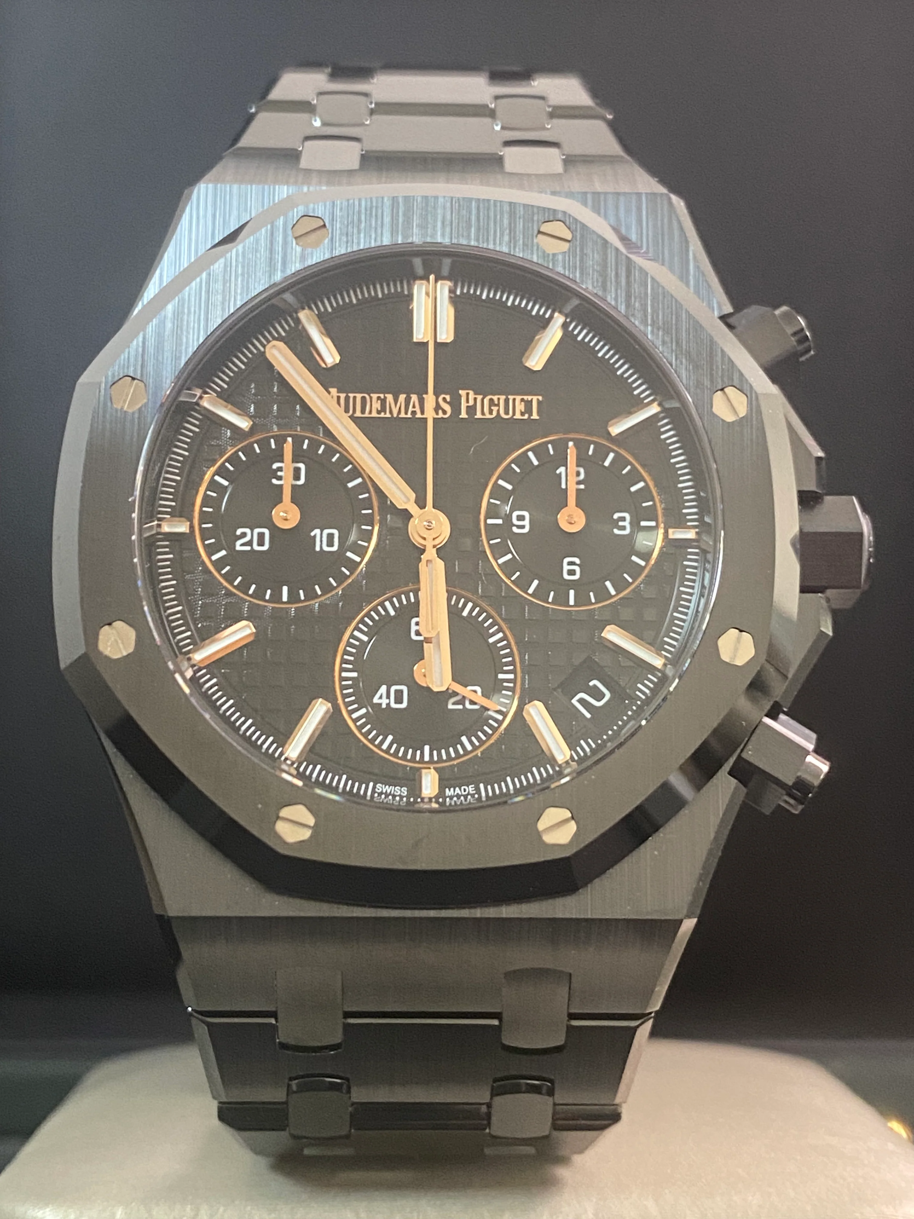 Audemars Piguet,Royal Oak Chronograph Royal Oak Chronograph Black Ceramic- 2024 - Black Grand Tapisserie Dial - 26240CE *FULL SET*