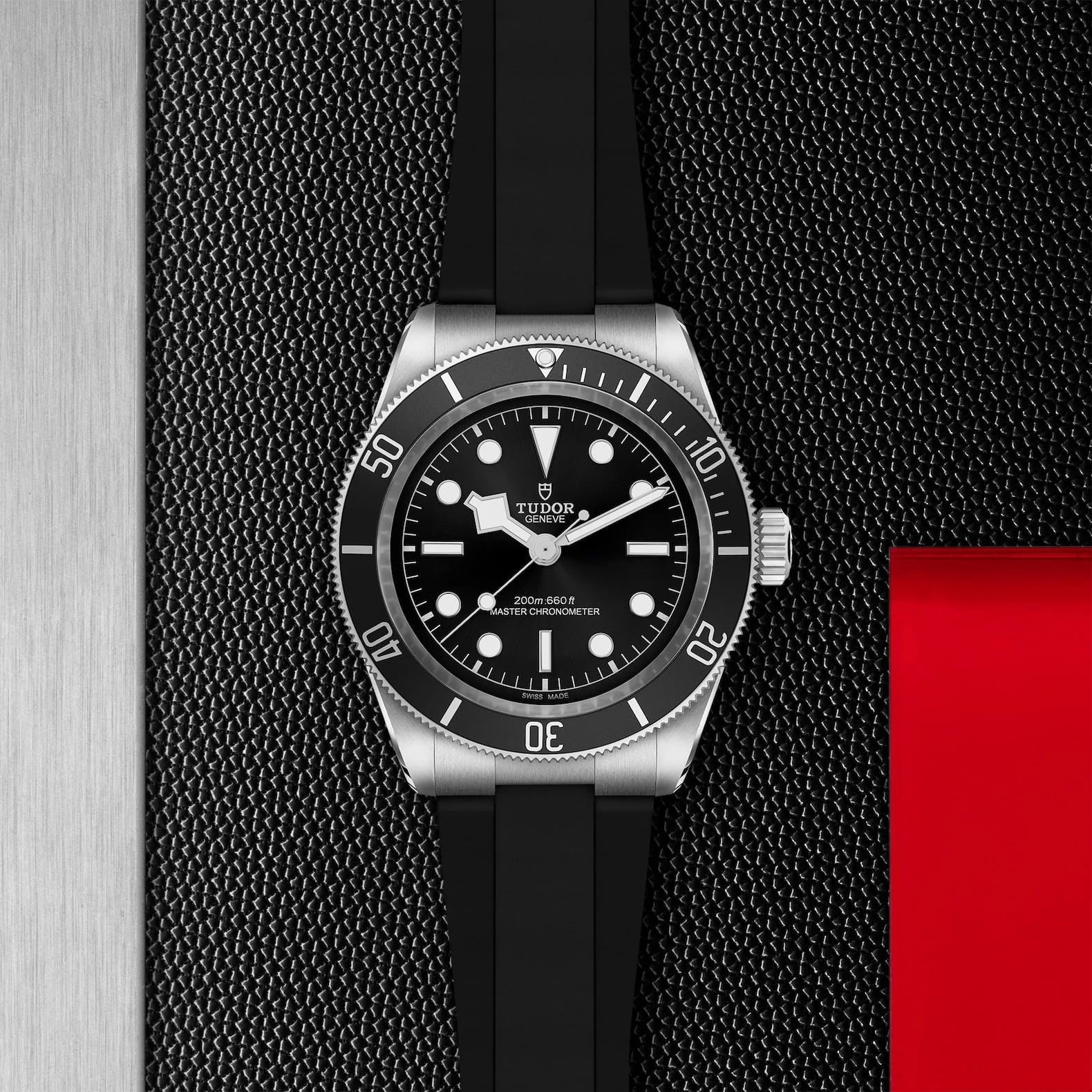 Black Bay 41mm Black Dial & Bezel Men's Rubber Strap Watch
