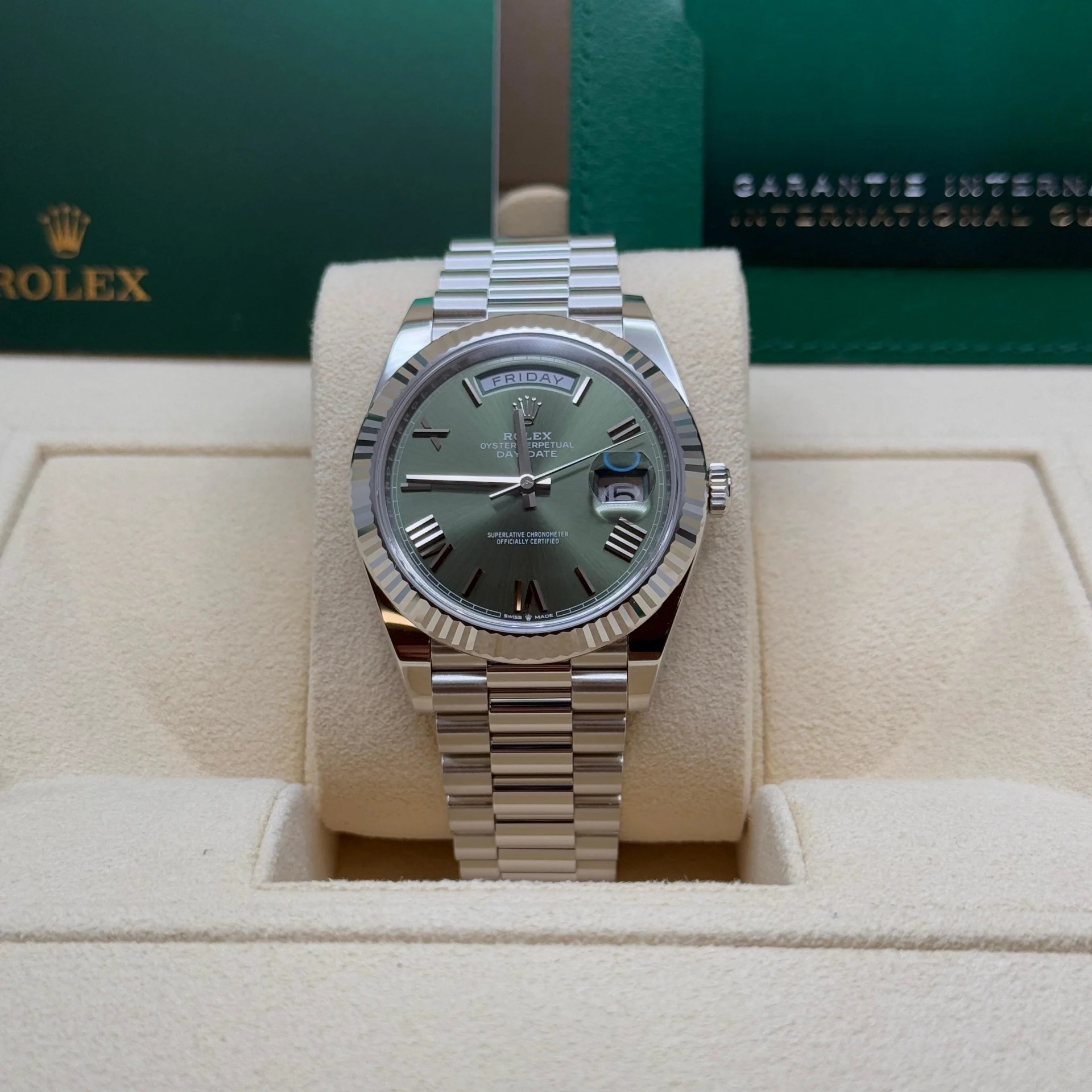 【Super Clone】RLX  Day-Date "President" 40mm Platinum Green Olive Roman Dial - 228236