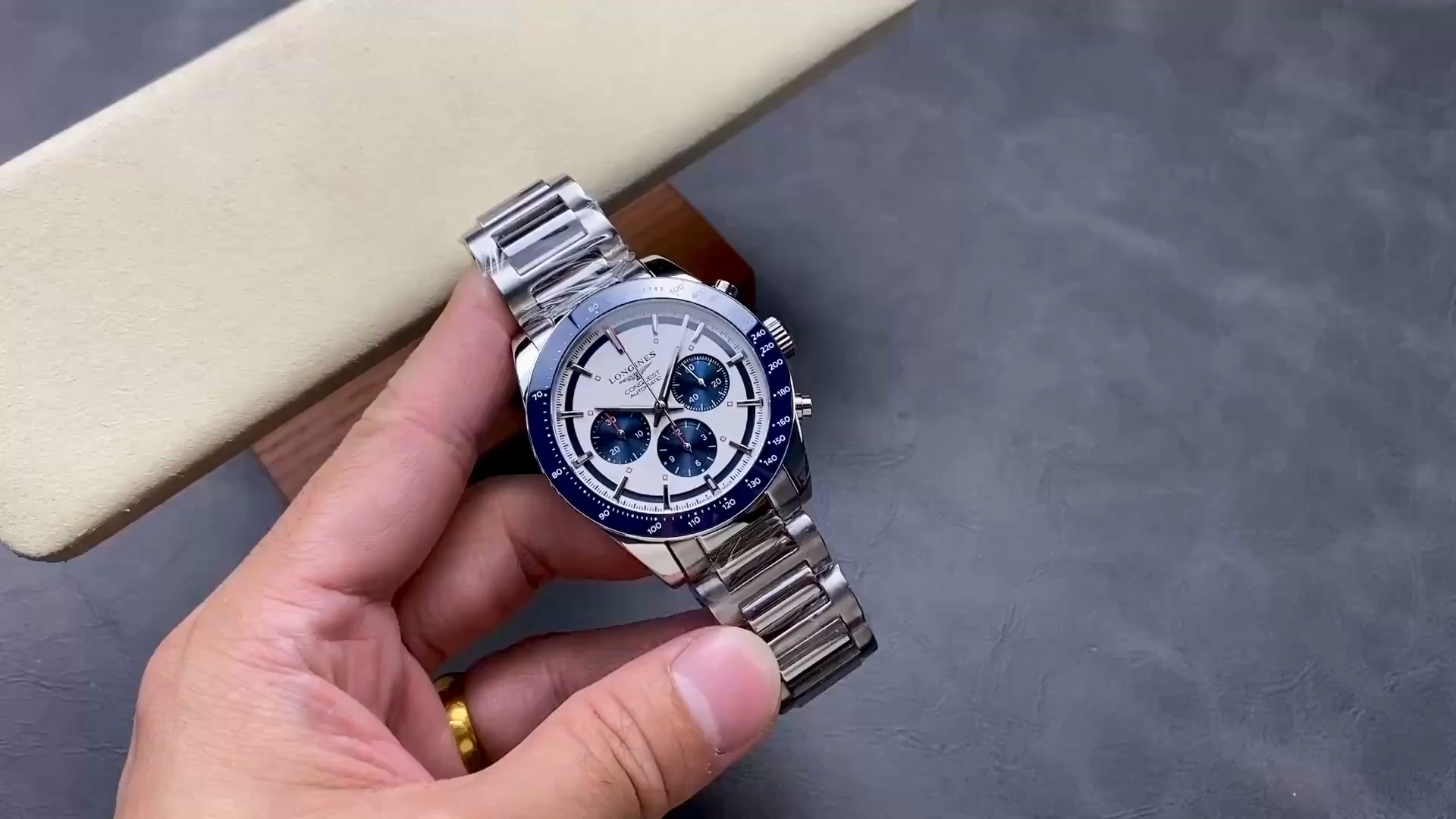 Longines L3.835.4.98.6 Conquest Chronograph Replica Silver-Blue Dial Watch