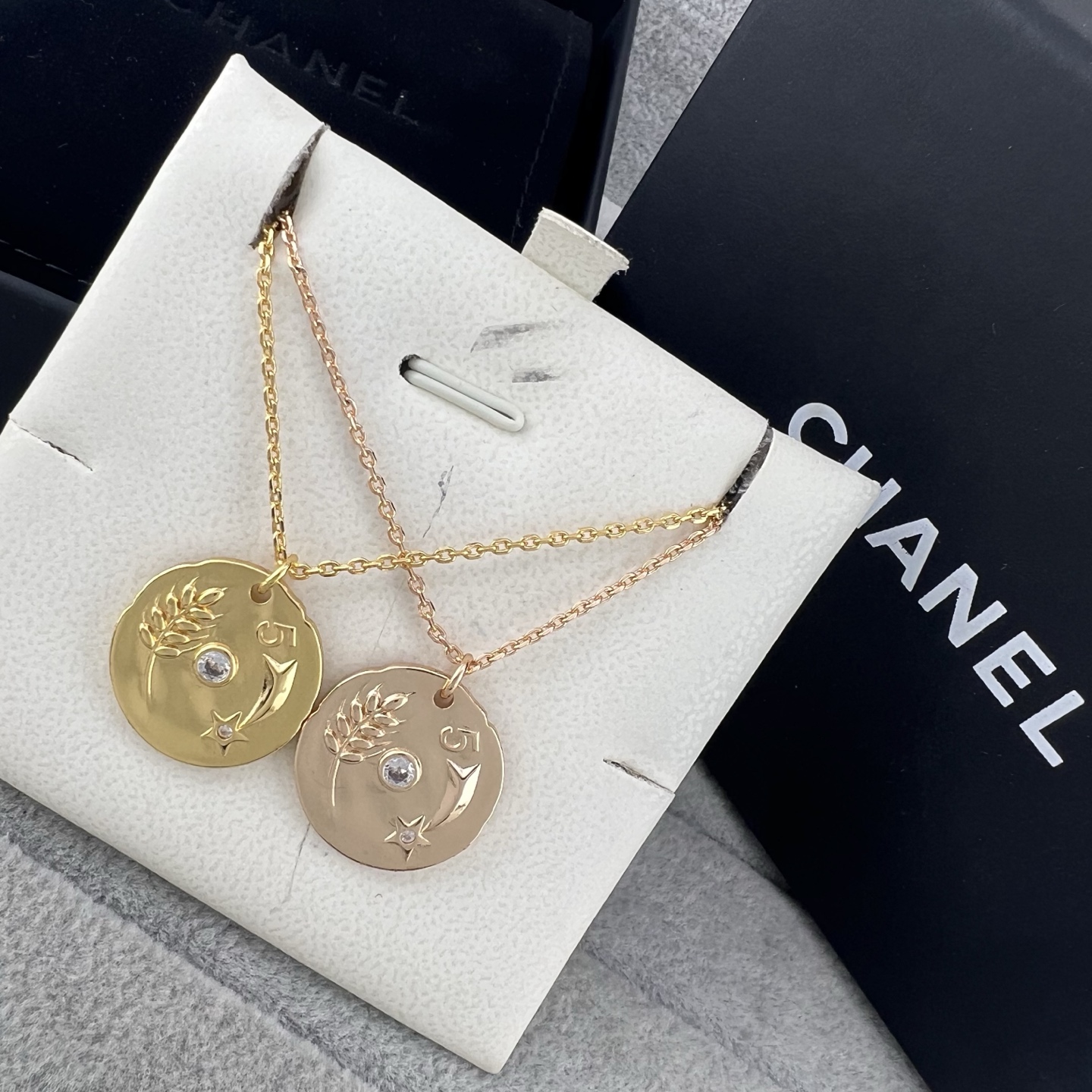 Round Camellia Wheat Ear Pendant Necklace - Artisantouchss