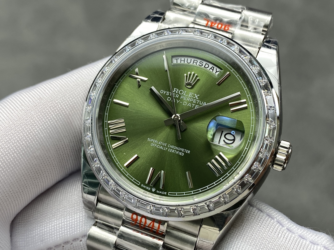 Rolex Day-Date 228349RBR Green Roman Dial Diamond Bezel 40mm Mens Replica Watch