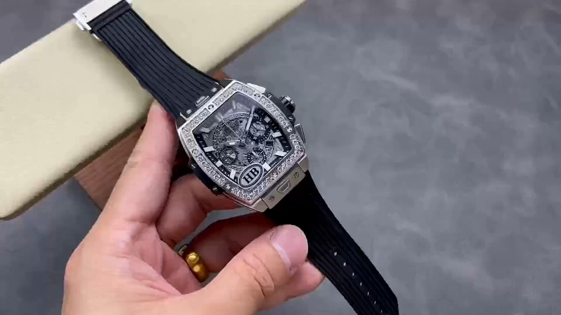 Hublot 642.NX.0170.RX.1104 1:1 Clone Spirit of Big Bang 42mm