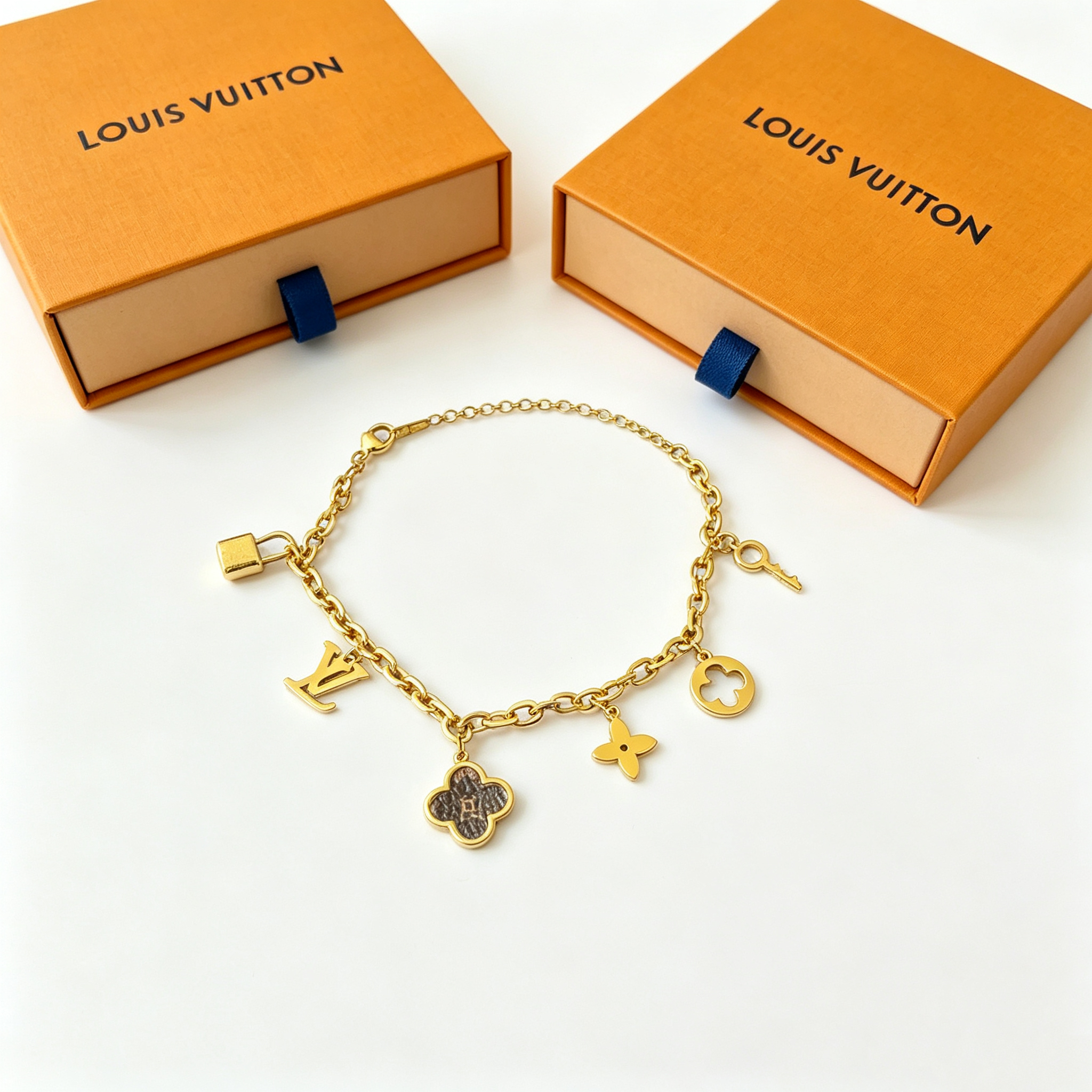 L — Metal Bracelet with Key Lock Pendant Style4