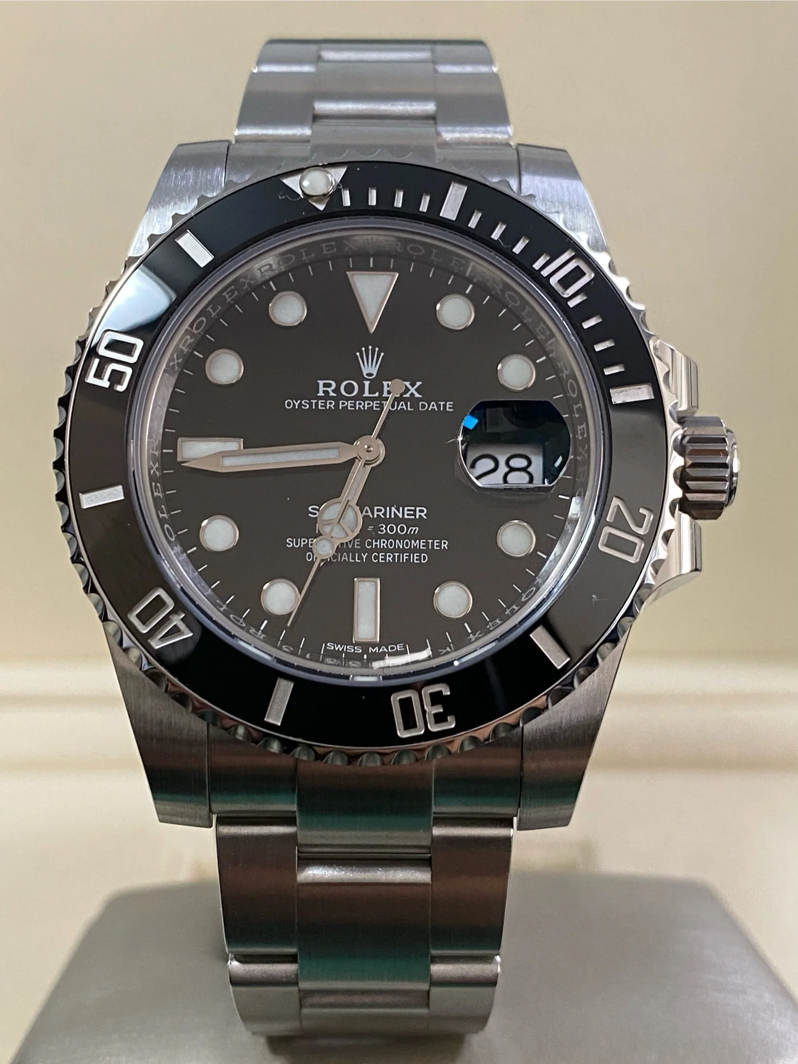 Rolex,Submariner Steel Submariner Date - 2019 - Ceramic Bezel - Black Dial - 116610LN *FULL SET*