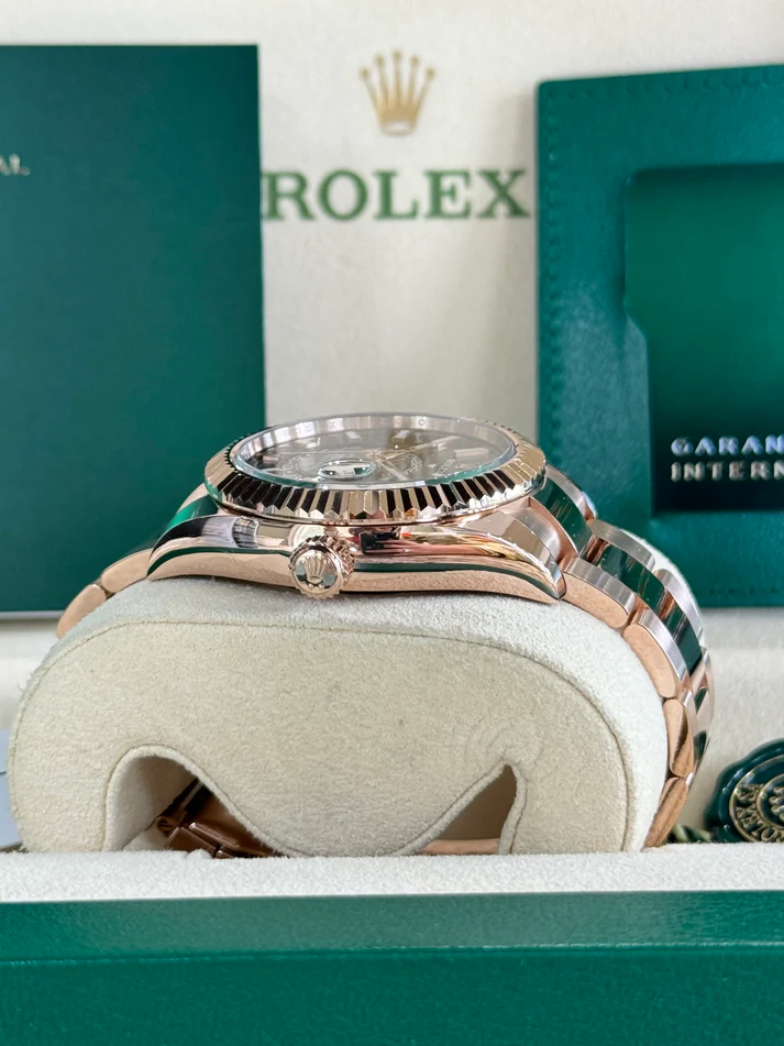 Rolex Sky-Dweller 42 mm Ref. # 330935-0006