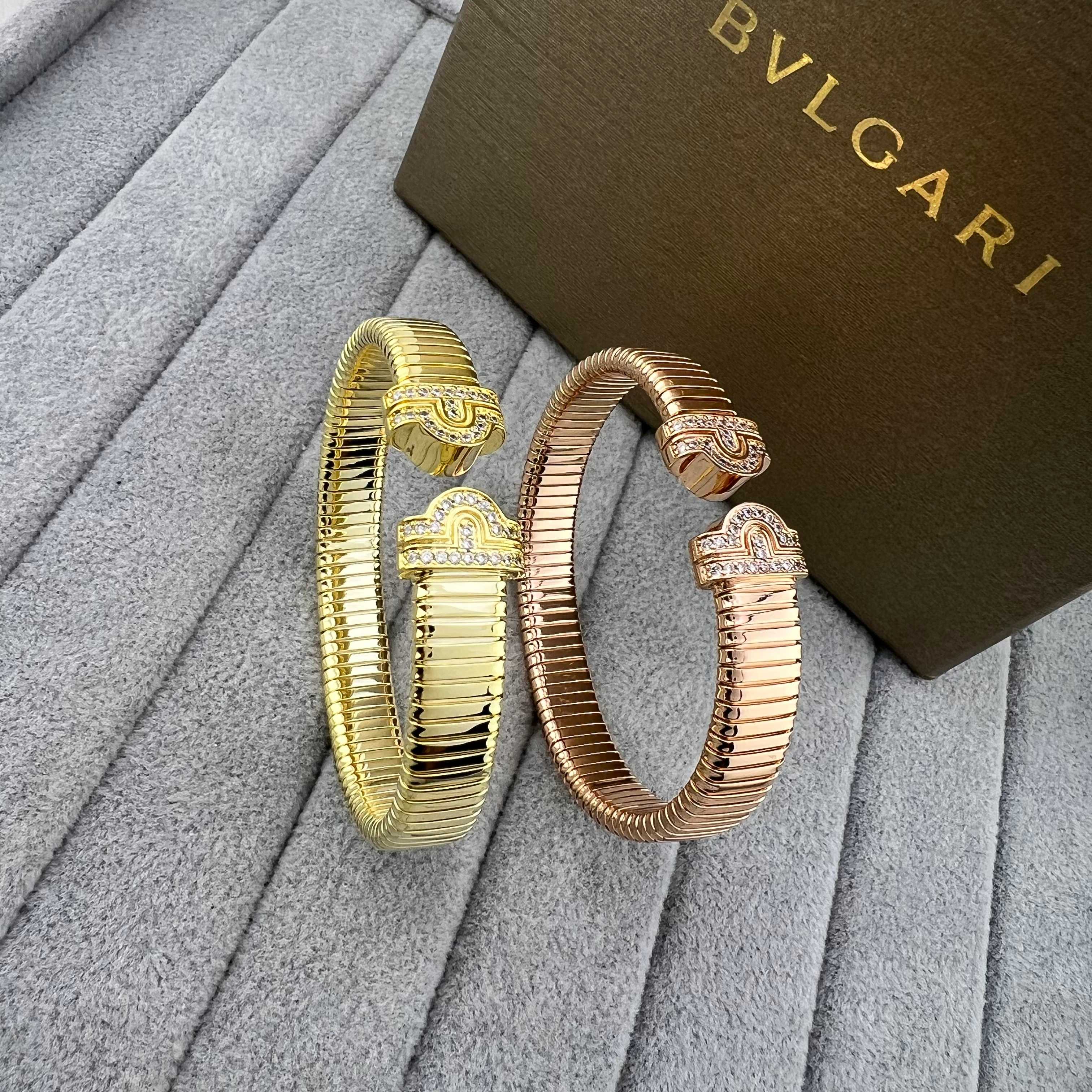 Spring bracelet - Artisantouchss