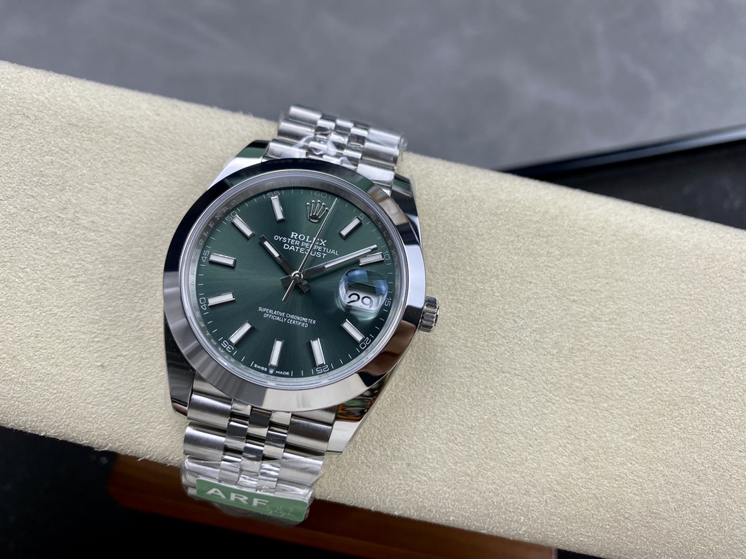 Rolex DateJust 41mm m126300 0020 Oystersteel Jubilee Mint Green Dial