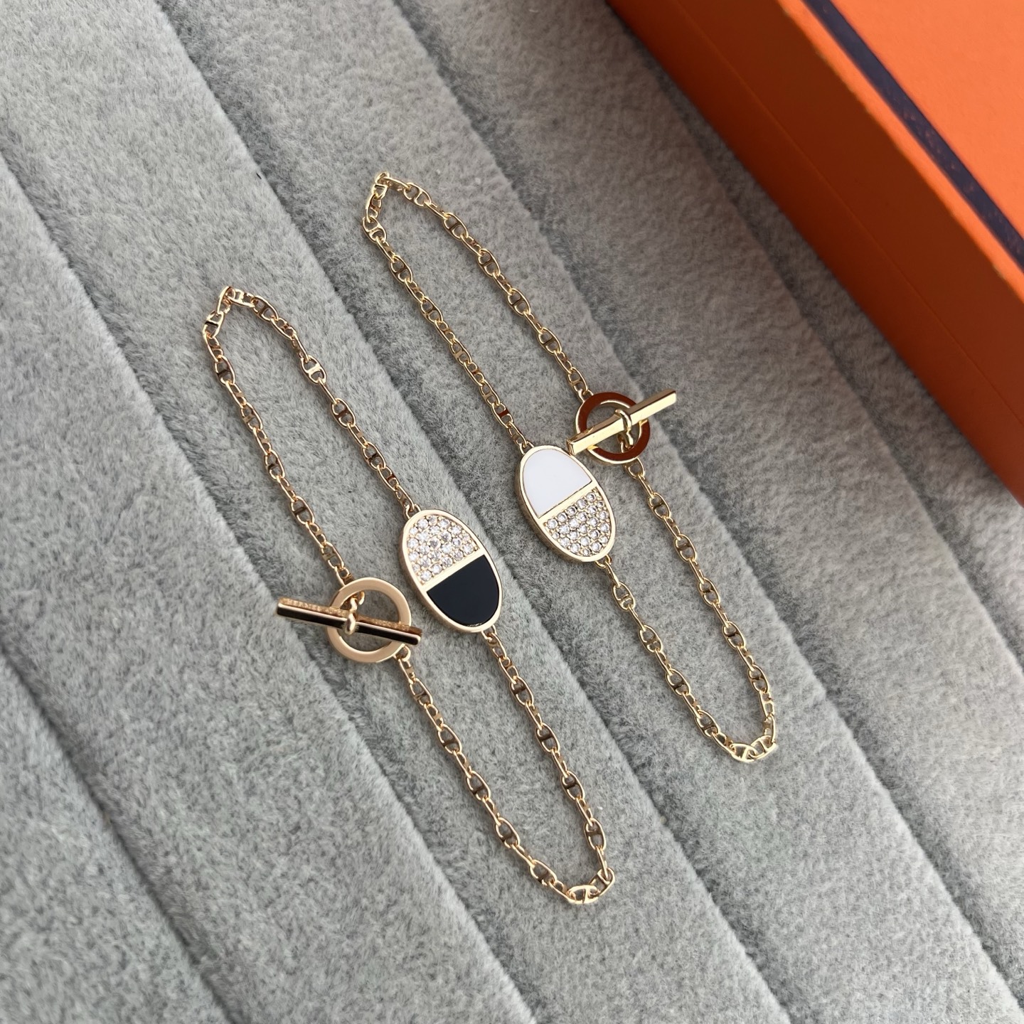 Double-sided agate and diamond bracelet - Artisantouchss