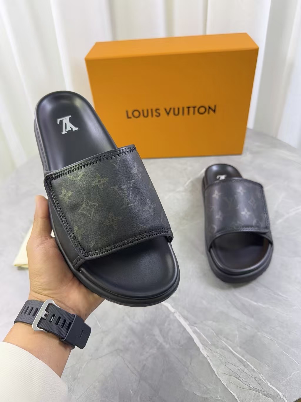 L X V SLIPPERS(Multiple colors) detail 9