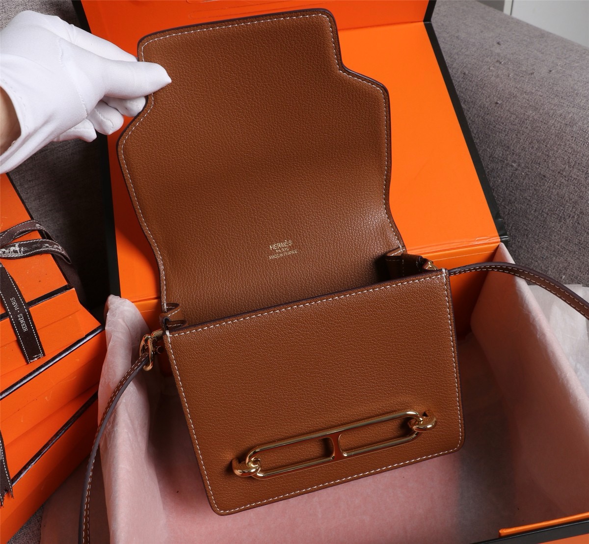 Hermes roulis 18-22  Gold Hardware