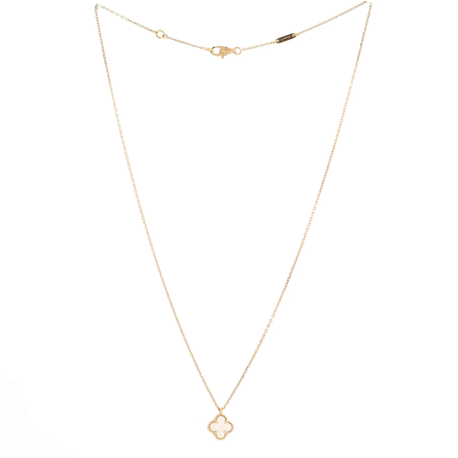 Sweet Alhambra Pendant Necklace 18K Yellow Gold and Mother of Pearl