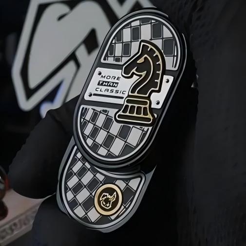 MOT Groove Ultra – Gambit Knight Fidget Slider