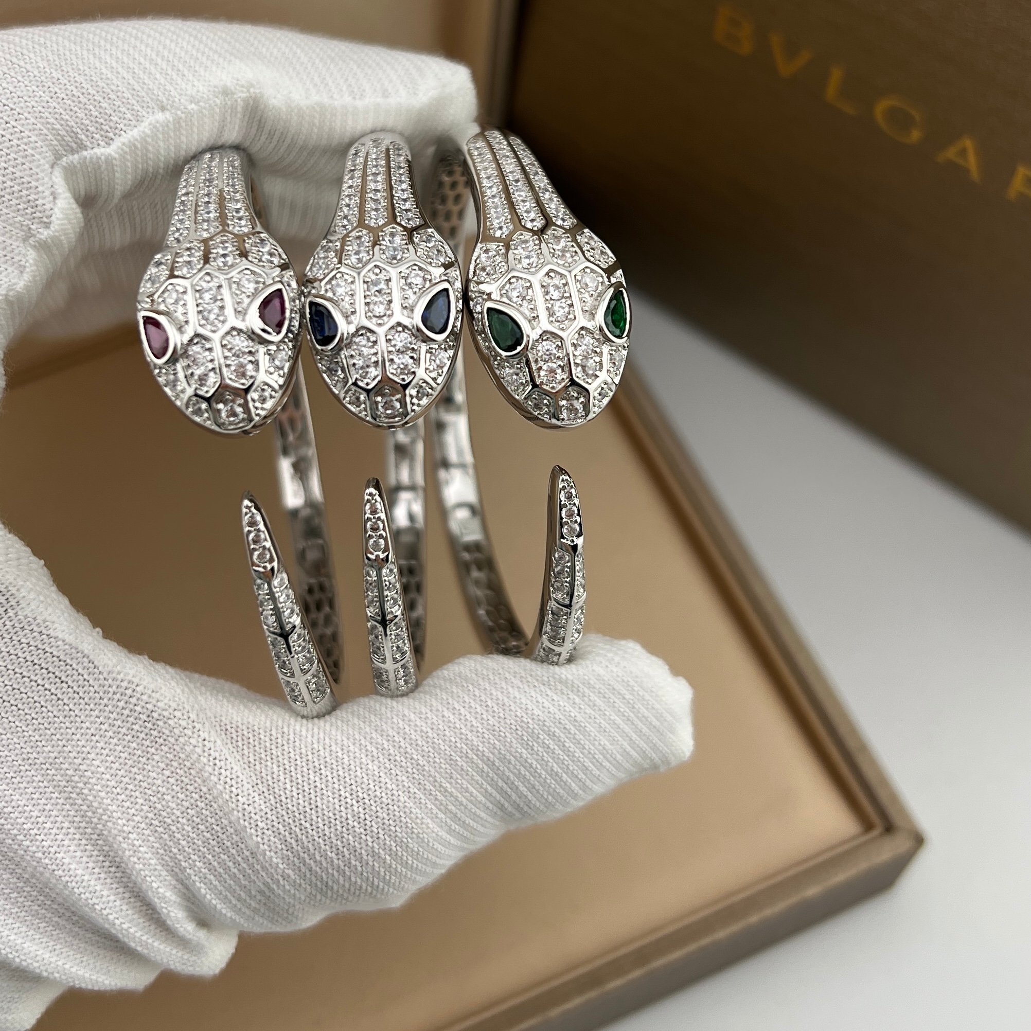 Platinum diamond snake head bracelet - Artisantouchss