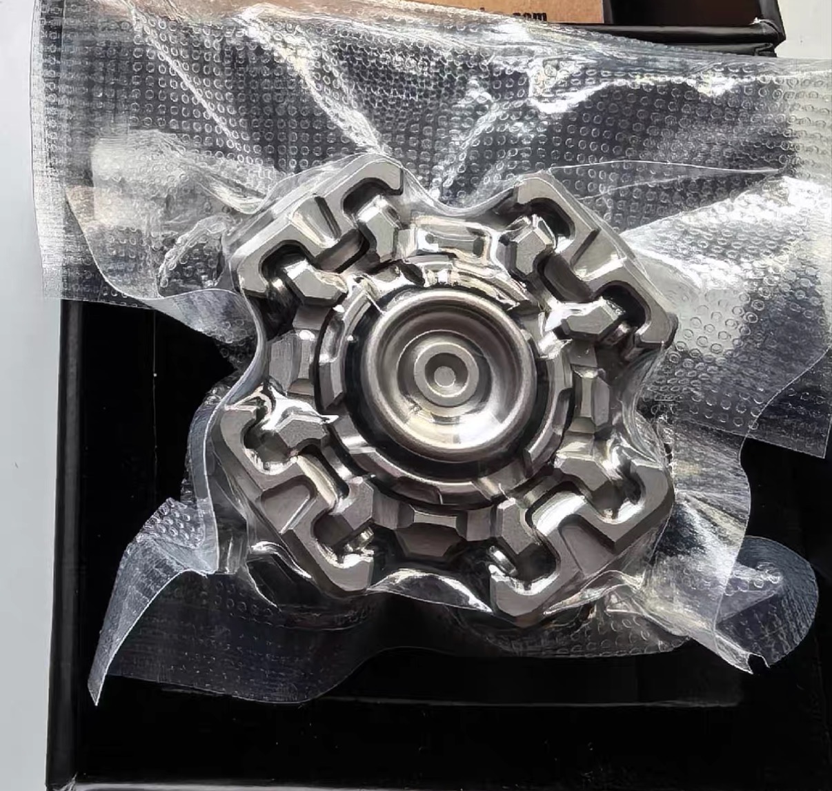 T-MAX Ancient Iron Giant Fidget Spinner Linkage Spinner