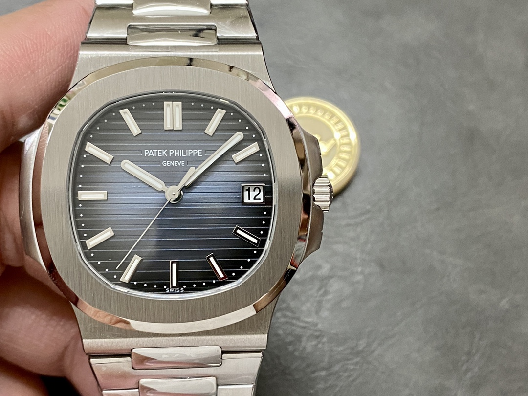 Replica Patek Philippe Nautilus 5711 1A Black Dial 40mm Mens Watch
