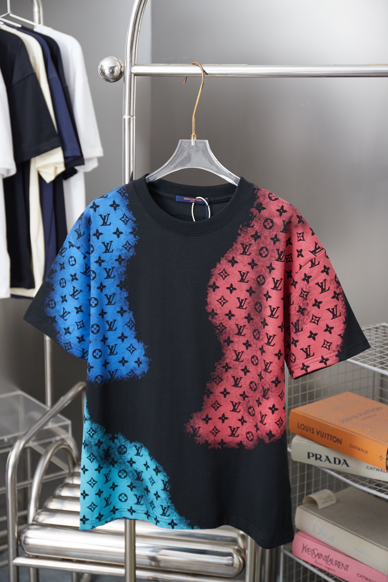 L X V T-Shirts