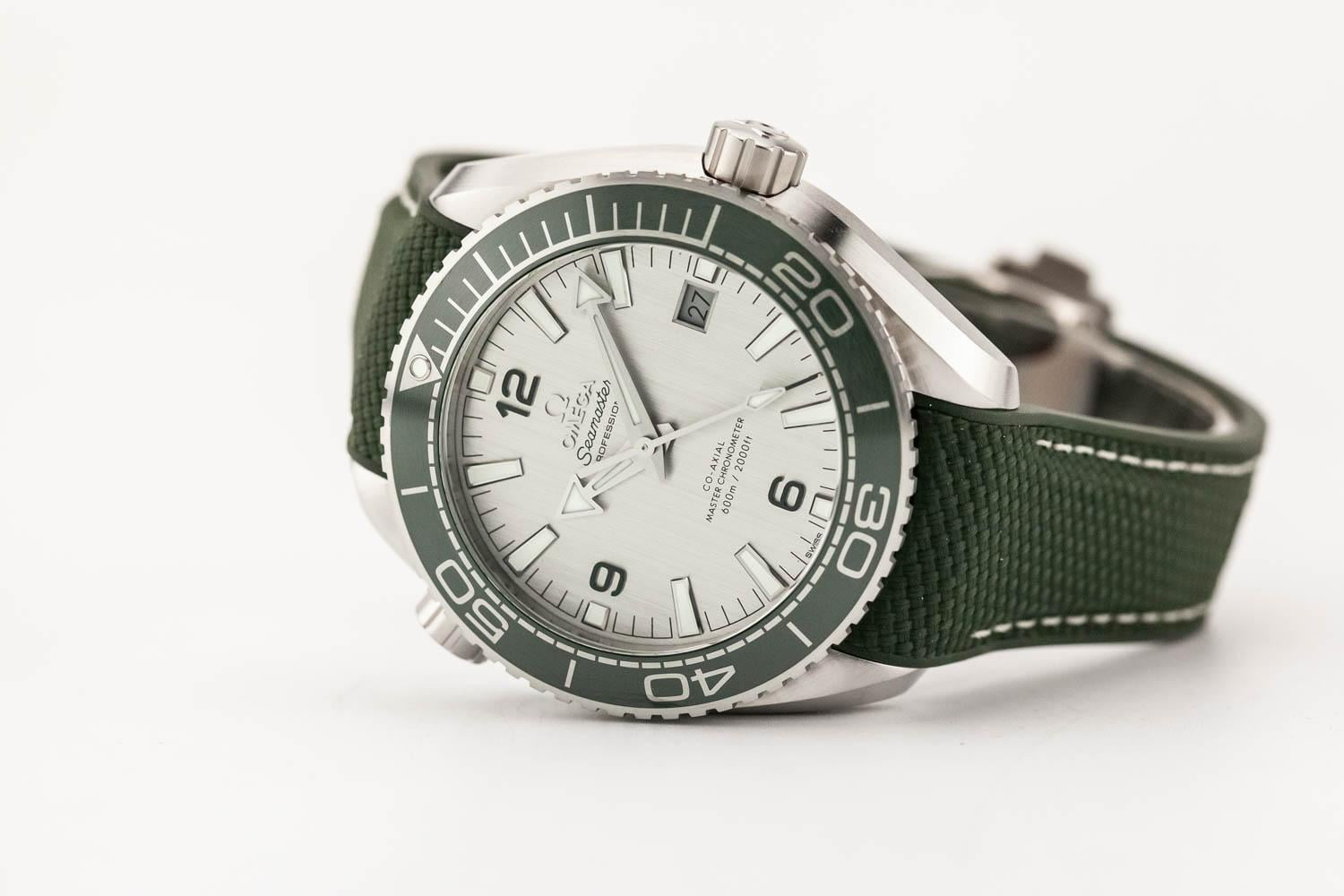 Omega Planet Ocean 8900 43.5mm Grey / Green 215.32.44.21.06.001