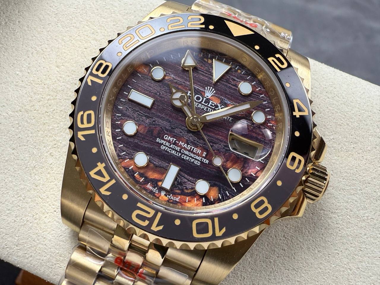 2025 Rolex GMT Master II 18 kt Yellow Gold m126718grnr 0002 40 mm Replica
