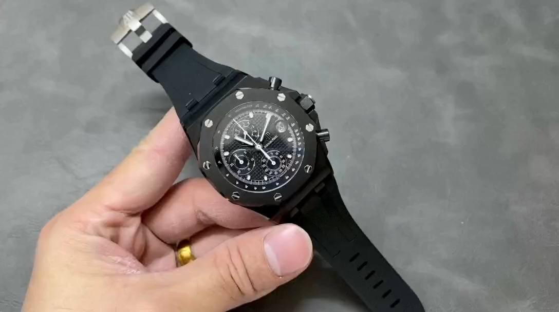AP Royal Oak Offshore Selfwinding 42mm 26238CE.OO.1300CE.01 Full Black 1:1 Clone