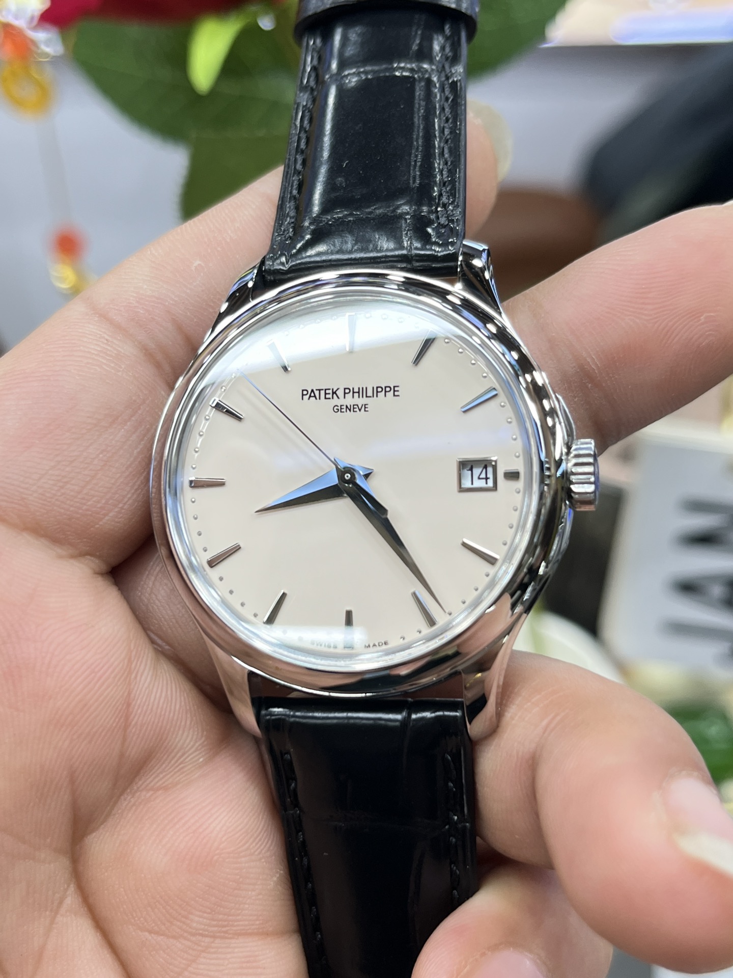 Replica Patek Philippe Calatrava 5227G 001 40MM Mens Watch