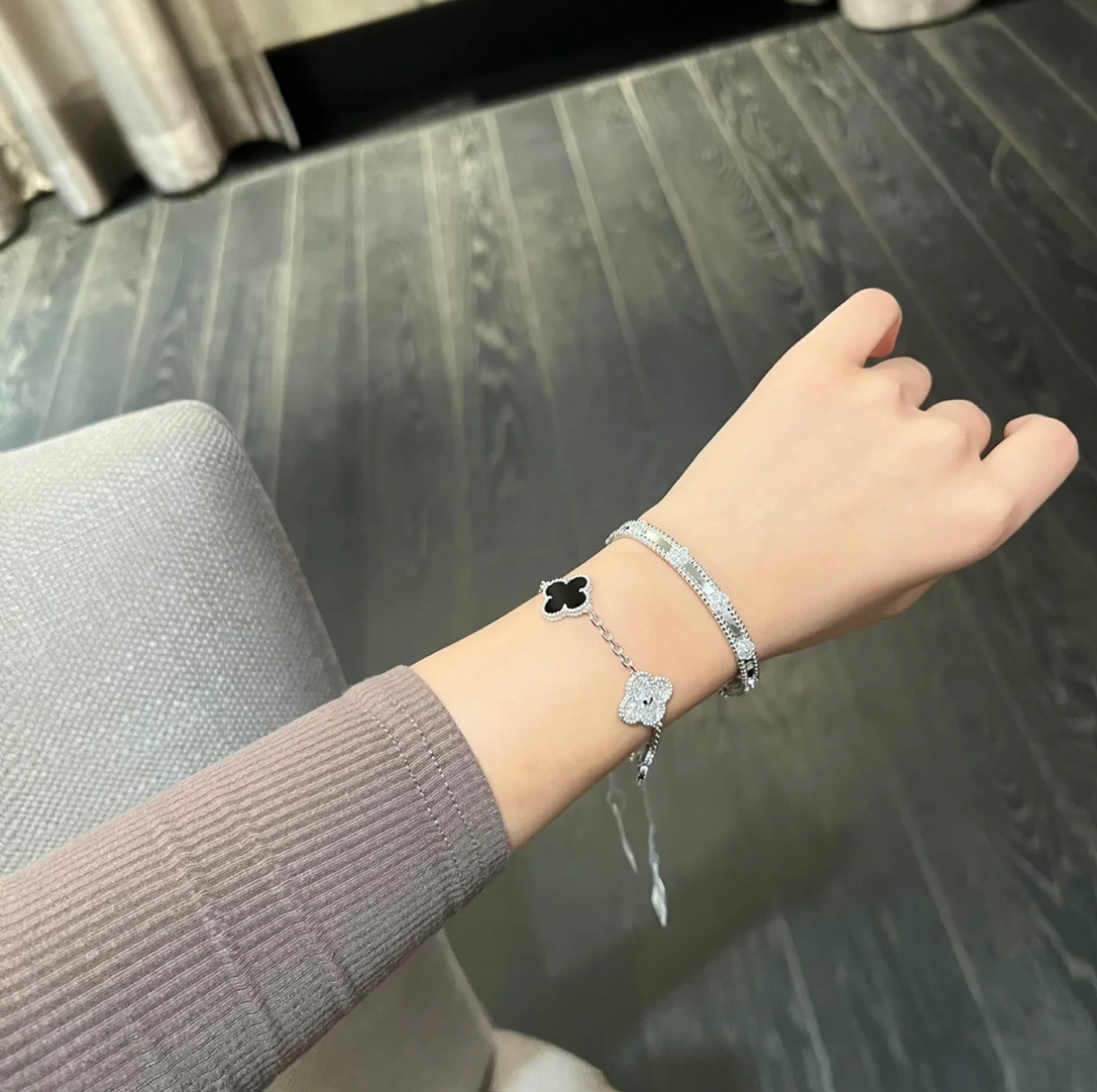 Silver four-leaf clover bracelet - Artisantouchss