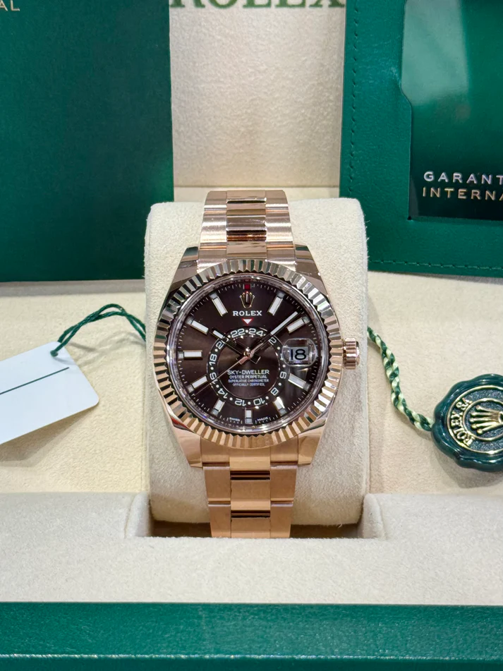 Rolex Sky-Dweller 42 mm Ref. # 330935-0006