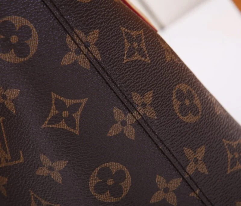 Louis Vuitton Monogram Bucket Pm Tote Bag With Wallet M42238