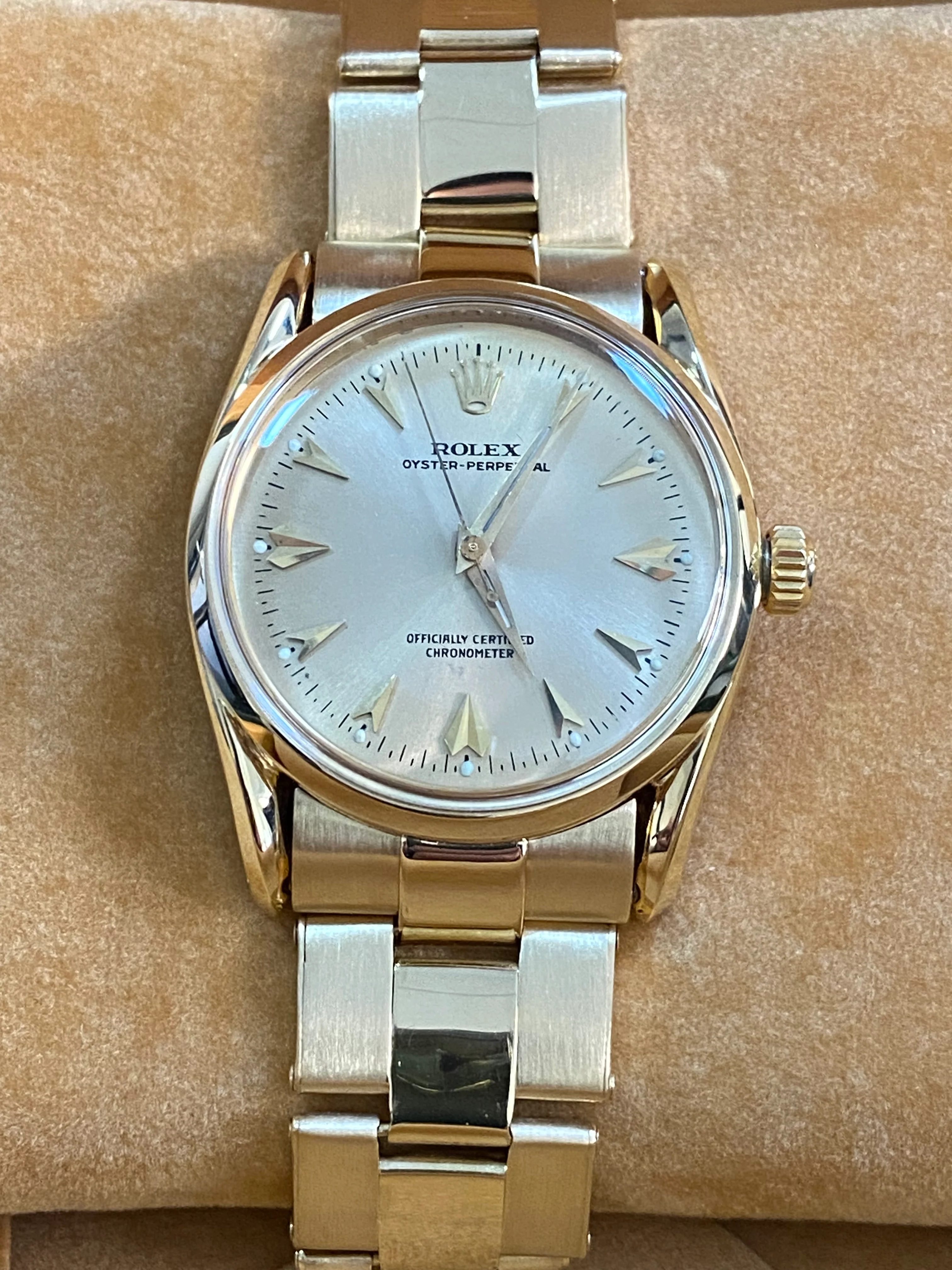 Rolex Yellow Gold Oyster Perpetual 34 - Domed Bezel - Champagne Dial - Oyster Bracelet - 1005