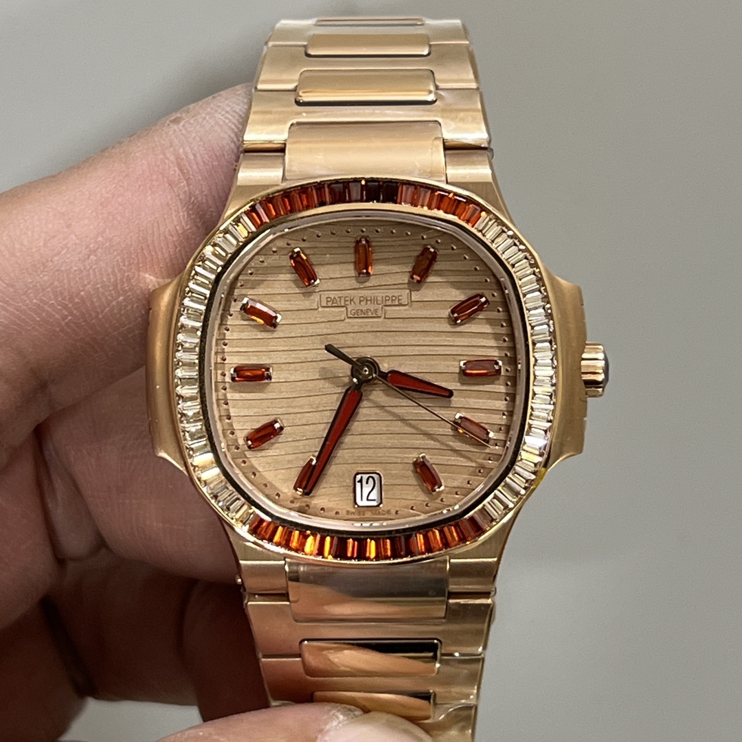 Patek Philippe Nautilus Ladies Rose Gold Gemset Bezel 7118 1300R 001