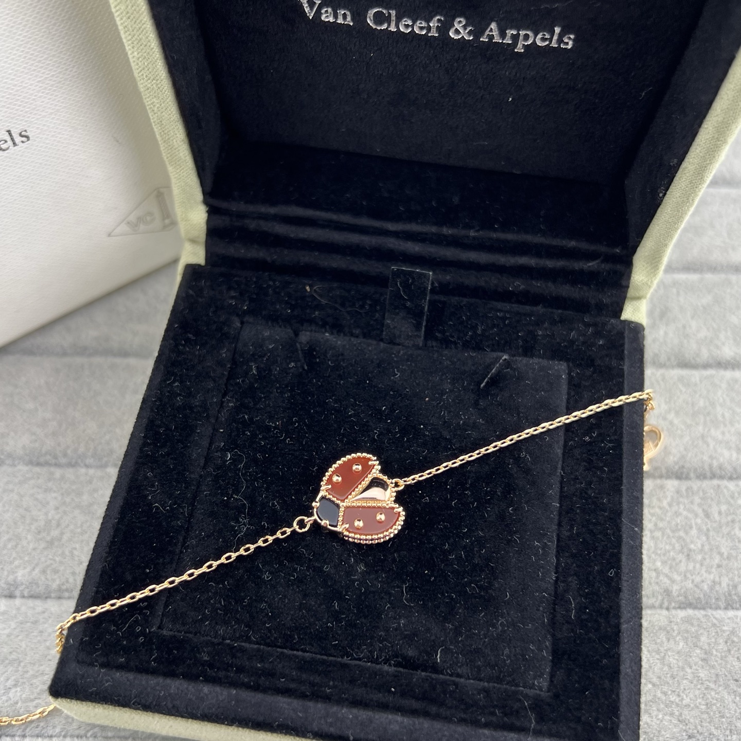 Rose gold ladybug bracelet - Artisantouchss