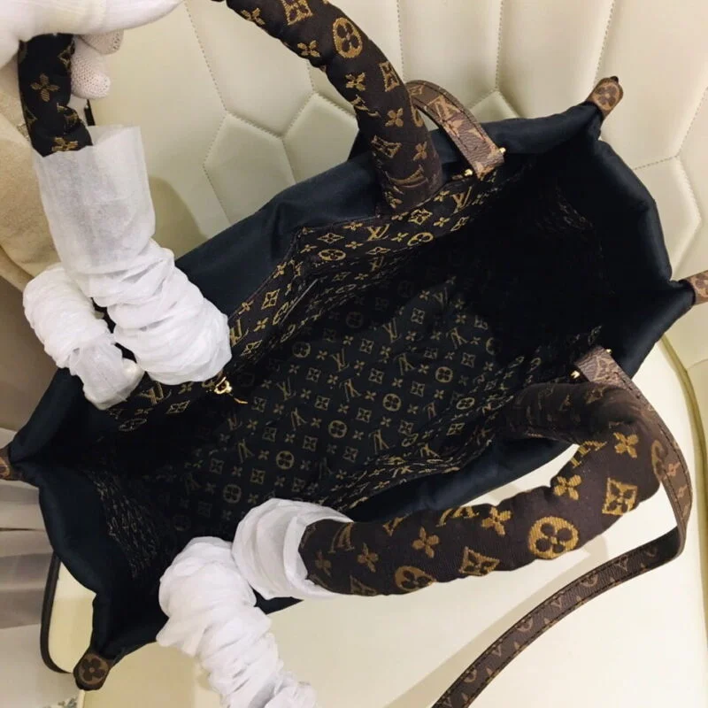 Louis Vuitton Onthego Gm Tote Bag- Black