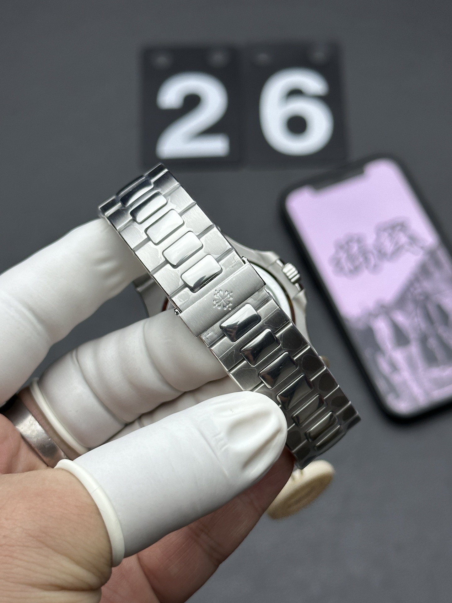 PP Nautilus 5712 detail 5